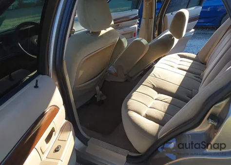 2003 Mercury Grand Marquis Gs из США, поврежденный, VIN 2MEFM74W73X706165